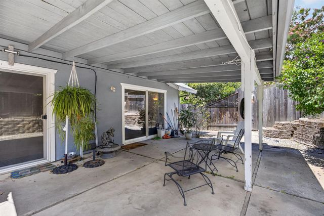 7124 Van Maren Ln, Citrus Heights, CA 95621