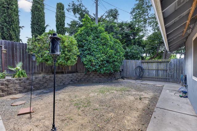 7124 Van Maren Ln, Citrus Heights, CA 95621