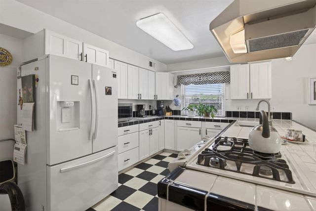 7124 Van Maren Ln, Citrus Heights, CA 95621