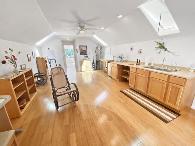 5831 Old Highway 99 S, Ashland, OR 97520