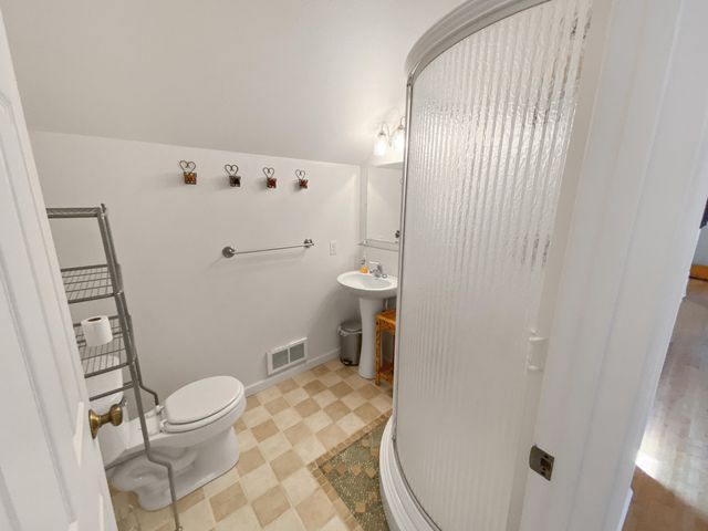 5831 Old Highway 99 S, Ashland, OR 97520