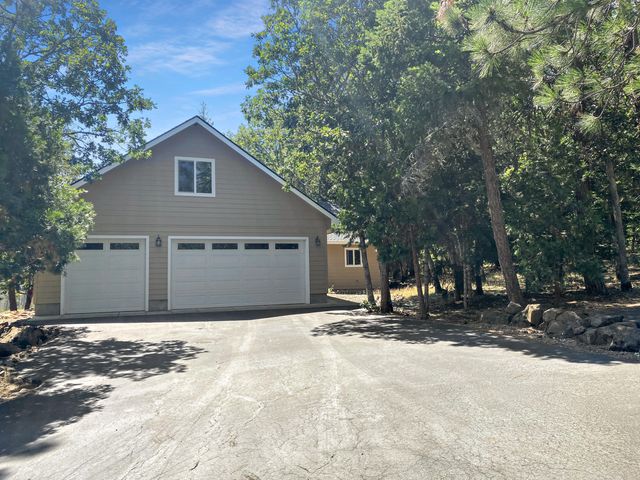 5831 Old Highway 99 S, Ashland, OR 97520