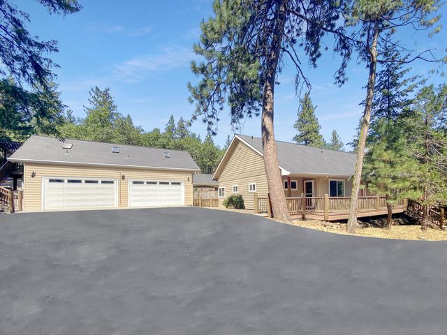 5831 Old Highway 99 S, Ashland, OR 97520