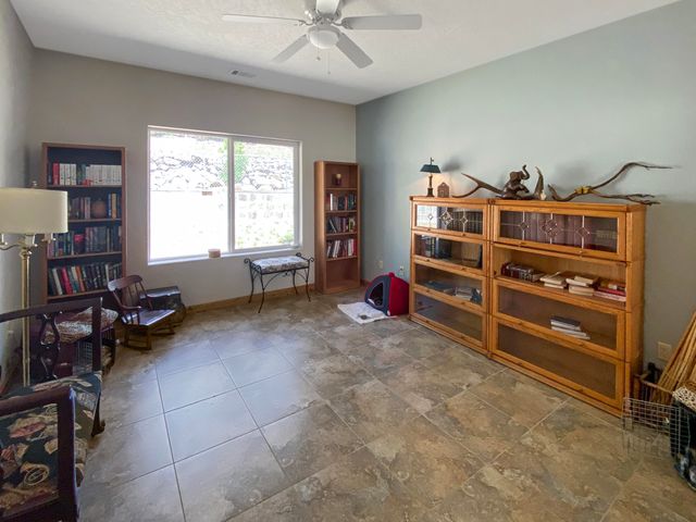 5831 Old Highway 99 S, Ashland, OR 97520