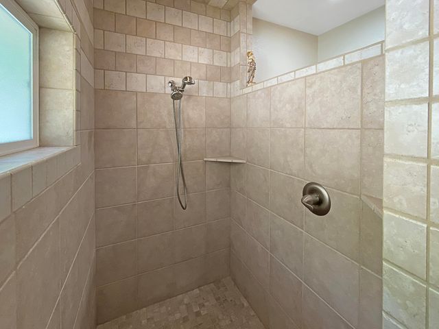 5831 Old Highway 99 S, Ashland, OR 97520