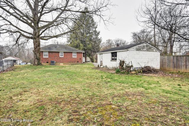 10103 Caldwell Dr, Jeffersontown, KY 40299