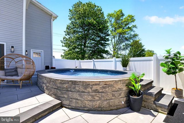 25015 MT. PLEASANT RD, Columbus, NJ 08022