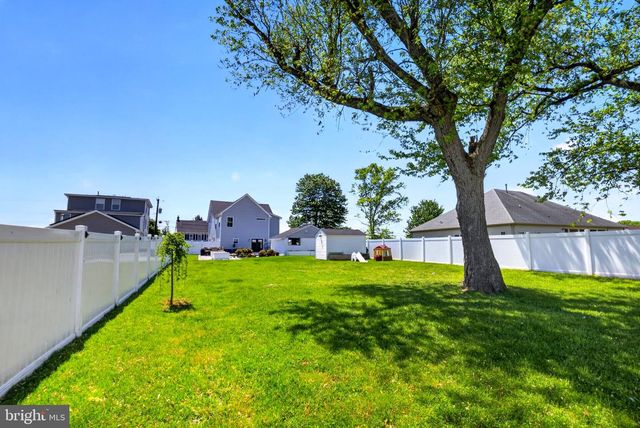 25015 MT. PLEASANT RD, Columbus, NJ 08022