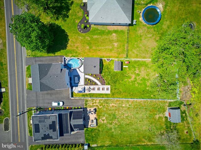 25015 MT. PLEASANT RD, Columbus, NJ 08022