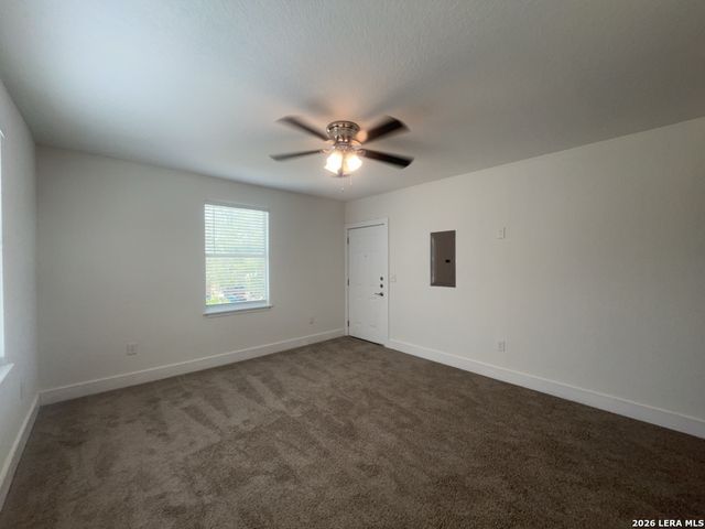 1020 W French Pl Apt 4, San Antonio, TX 78212