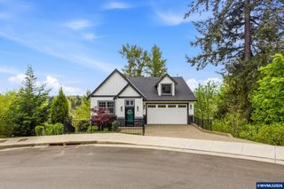 1372 Overview St NW, Salem, OR 97304