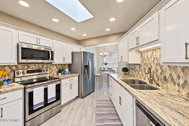 17473 N DEL WEBB Boulevard, Sun City, AZ 85373