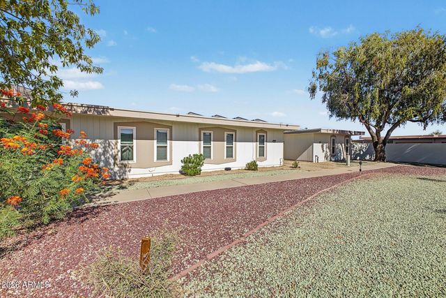 17473 N DEL WEBB Boulevard, Sun City, AZ 85373