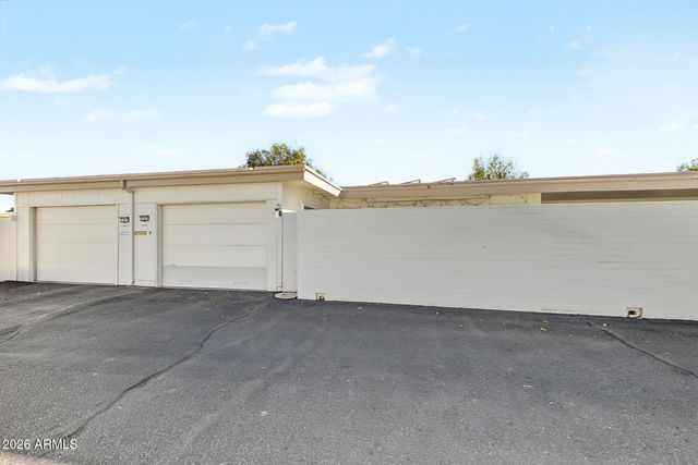 17473 N DEL WEBB Boulevard, Sun City, AZ 85373
