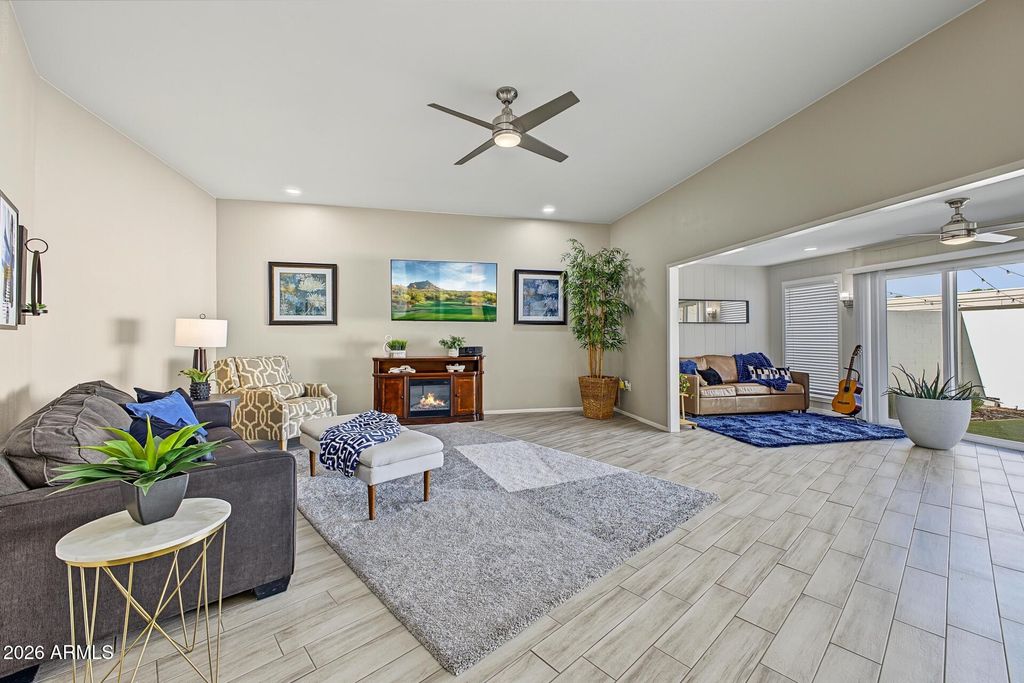 17473 N DEL WEBB Boulevard, Sun City, AZ 85373 — photo 3