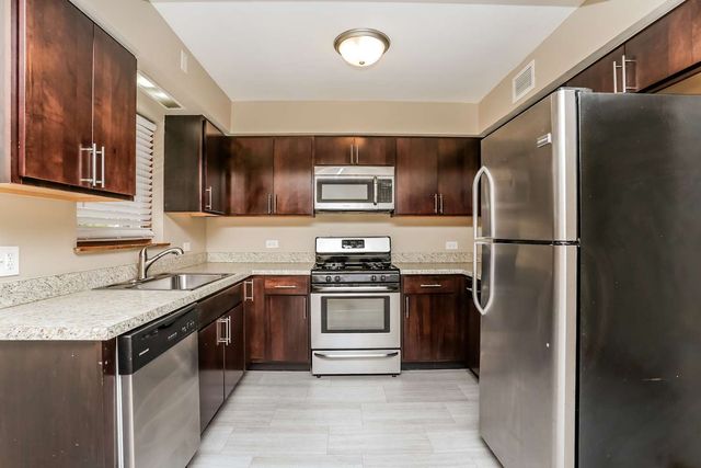 9006 W 22nd Place, North Riverside, IL 60546