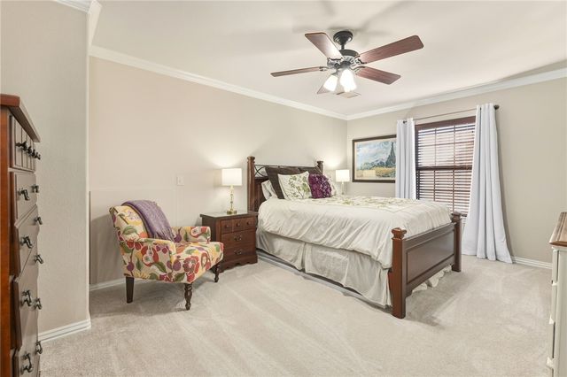 2772 N Signet Place, Fayetteville, AR 72703