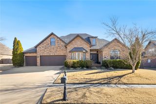2772 N Signet Place, Fayetteville, AR 72703