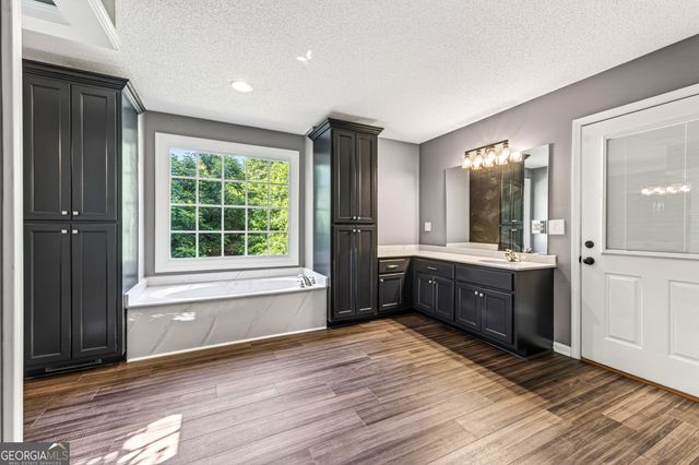 1070 Cannon Bridge Road, Demorest, GA 30535
