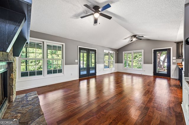 1070 Cannon Bridge Road, Demorest, GA 30535