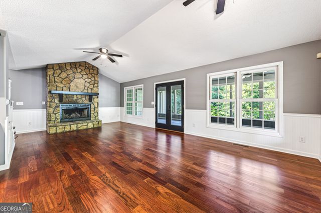 1070 Cannon Bridge Road, Demorest, GA 30535