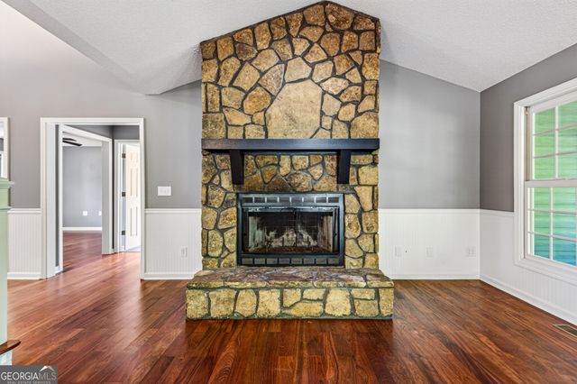 1070 Cannon Bridge Road, Demorest, GA 30535