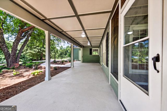 1070 Cannon Bridge Road, Demorest, GA 30535