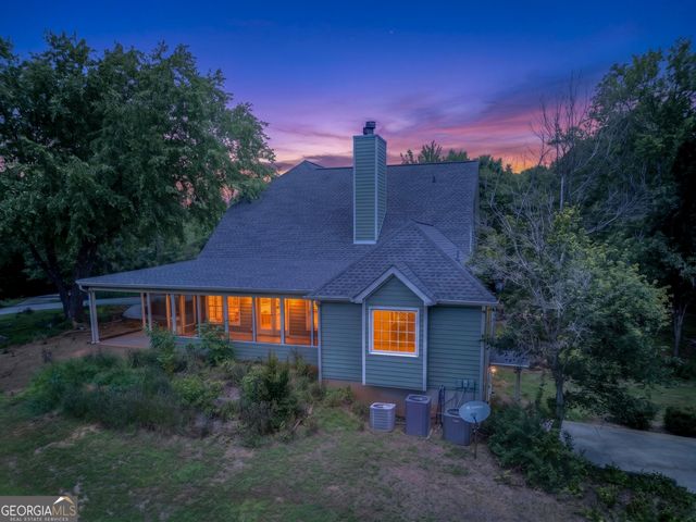 1070 Cannon Bridge Road, Demorest, GA 30535