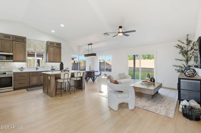 16601 N 23RD Place, Phoenix, AZ 85022