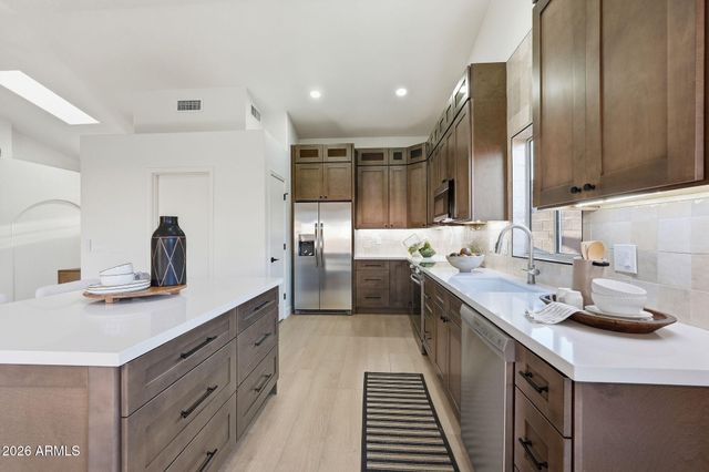 16601 N 23RD Place, Phoenix, AZ 85022
