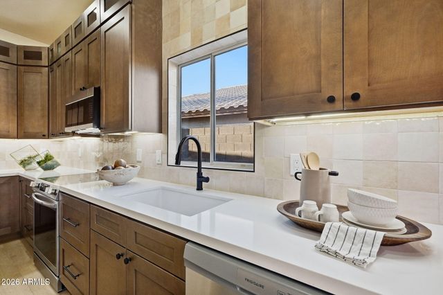 16601 N 23RD Place, Phoenix, AZ 85022