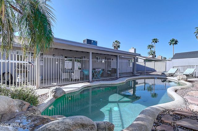 6914 E BEVERLY Lane, Scottsdale, AZ 85254