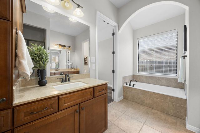 1412 Rimstone DR, Cedar Park, TX 78613