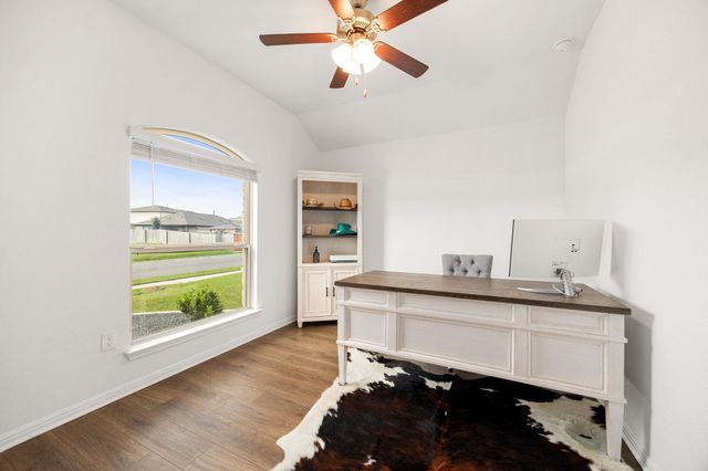 204 Backstays LOOP, Kyle, TX 78640