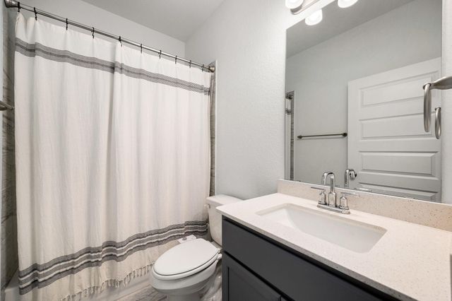 204 Backstays LOOP, Kyle, TX 78640