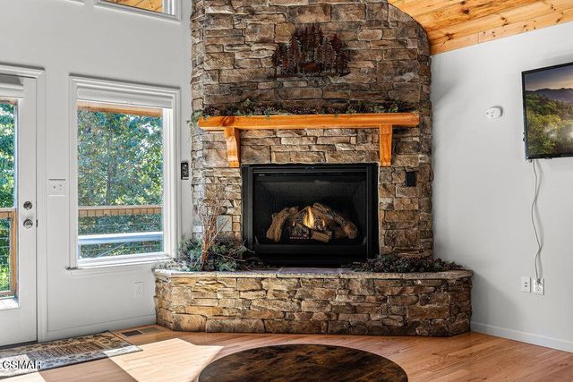 5042 Settlers View Lane, Sevierville, TN 37862