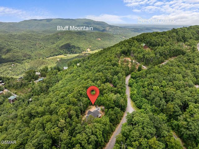 5042 Settlers View Lane, Sevierville, TN 37862