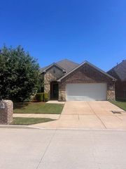 2333 Olivia Lane, Little Elm, TX 75068