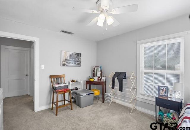 506 Ferguson St, Lindale, TX 75771