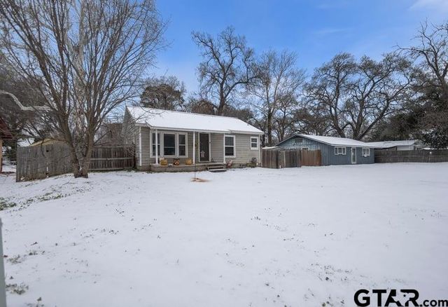 506 Ferguson St, Lindale, TX 75771