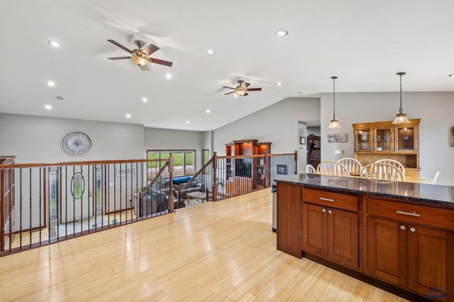 16729 WILLOW WOOD RD, Piedmont, SD 57769