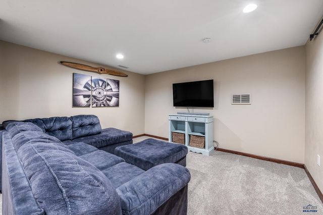 16729 WILLOW WOOD RD, Piedmont, SD 57769