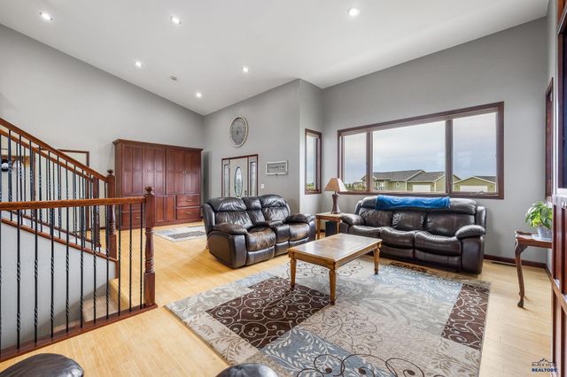 16729 WILLOW WOOD RD, Piedmont, SD 57769