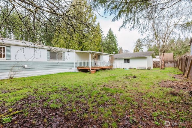 120 NE Larson Lake Lane, Belfair, WA 98528