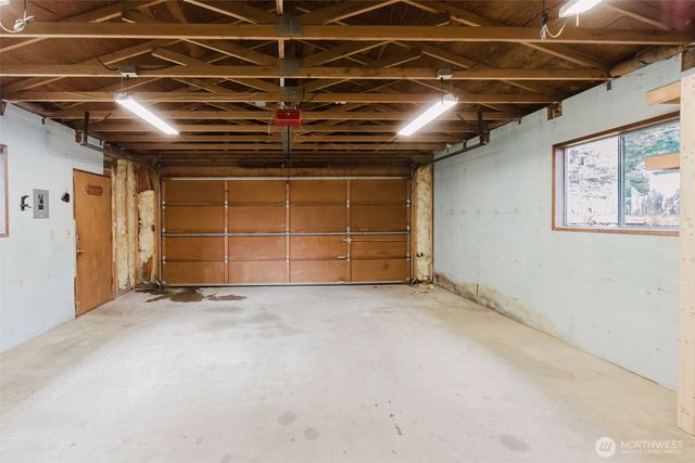 120 NE Larson Lake Lane, Belfair, WA 98528