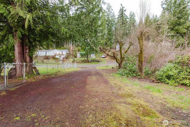 120 NE Larson Lake Lane, Belfair, WA 98528