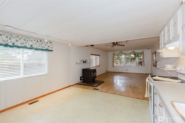 120 NE Larson Lake Lane, Belfair, WA 98528