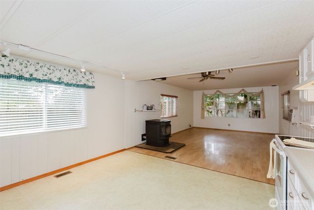 120 NE Larson Lake Lane, Belfair, WA 98528