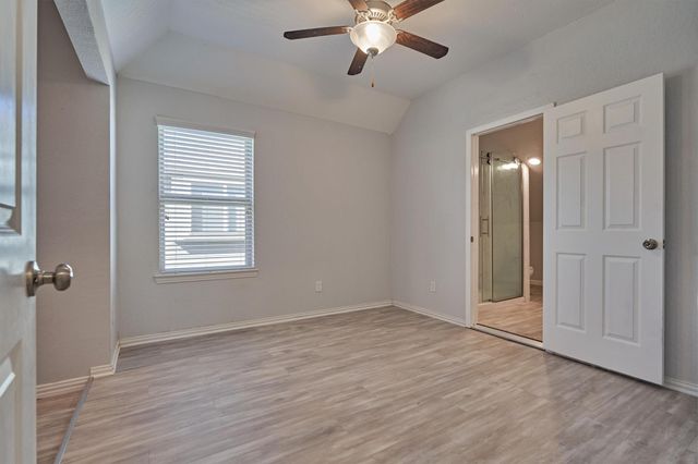 129 S Bearkat Court, Montgomery, TX 77316