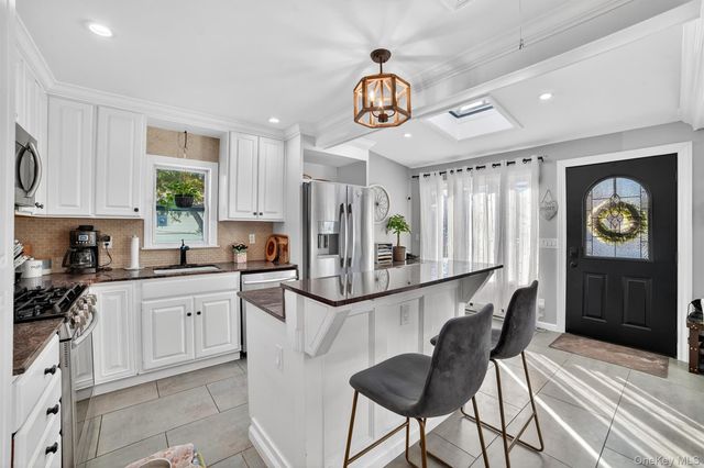 40 Orchard Road, Putnam Valley, NY 10579